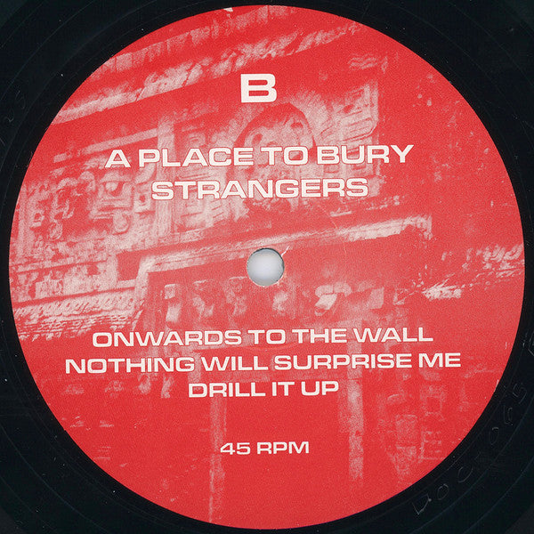 A Place To Bury Strangers : Onwards To The Wall (12", EP)